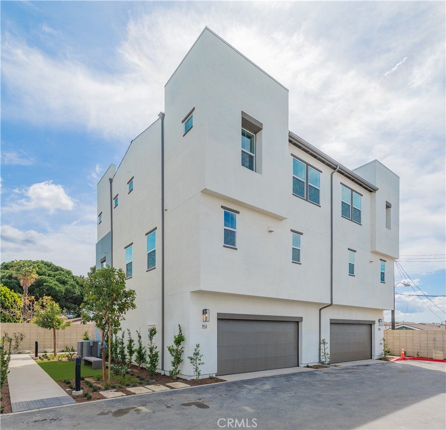 Photo of Listing #OC25070443