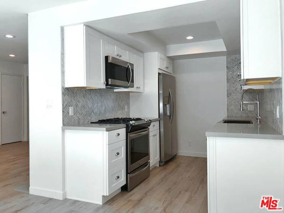 Photo of Listing #25512657