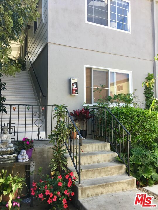 Photo of Listing #25515797