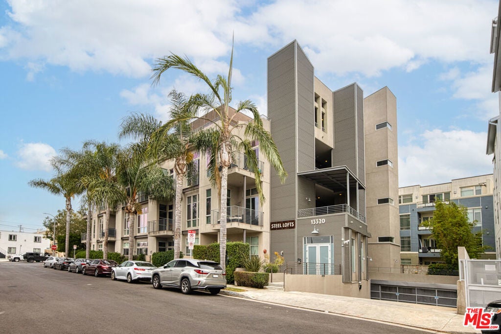 Photo of Listing #25515867