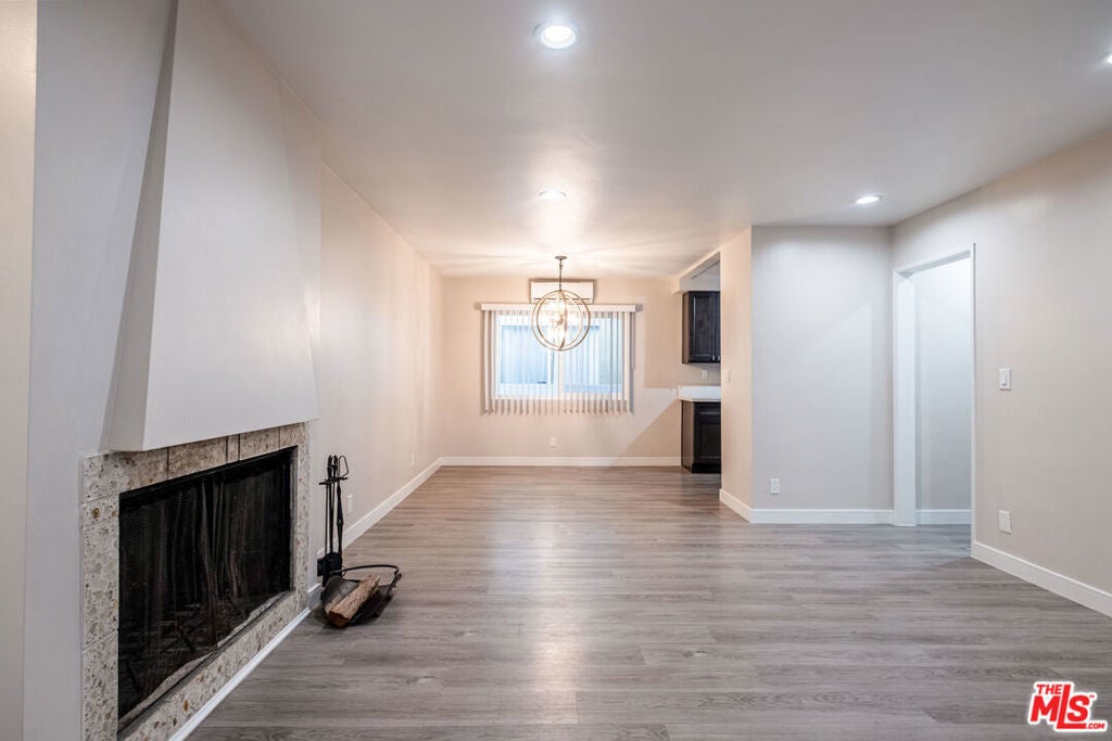 Photo of Listing #25516387