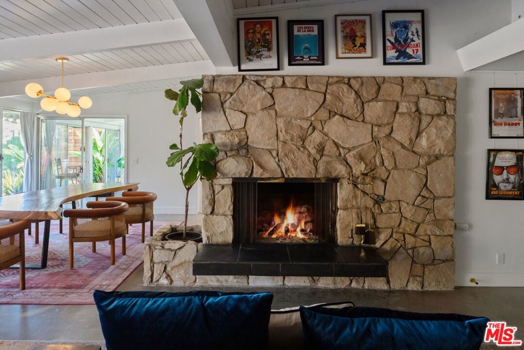 Photo of Listing #25516169