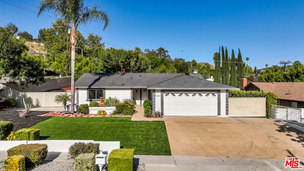 Photo of Listing #25516629