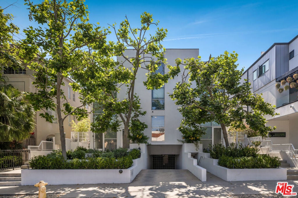 Photo of Listing #25516543