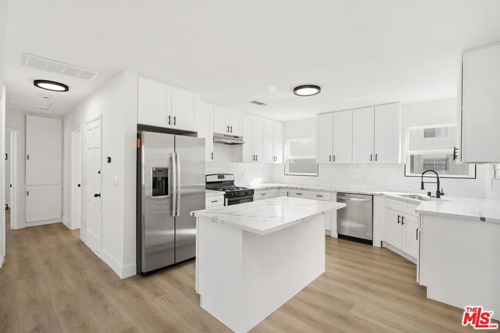 Photo of Listing #25517615