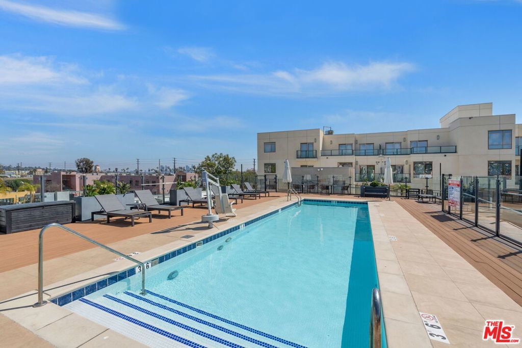 Photo of Listing #25518397