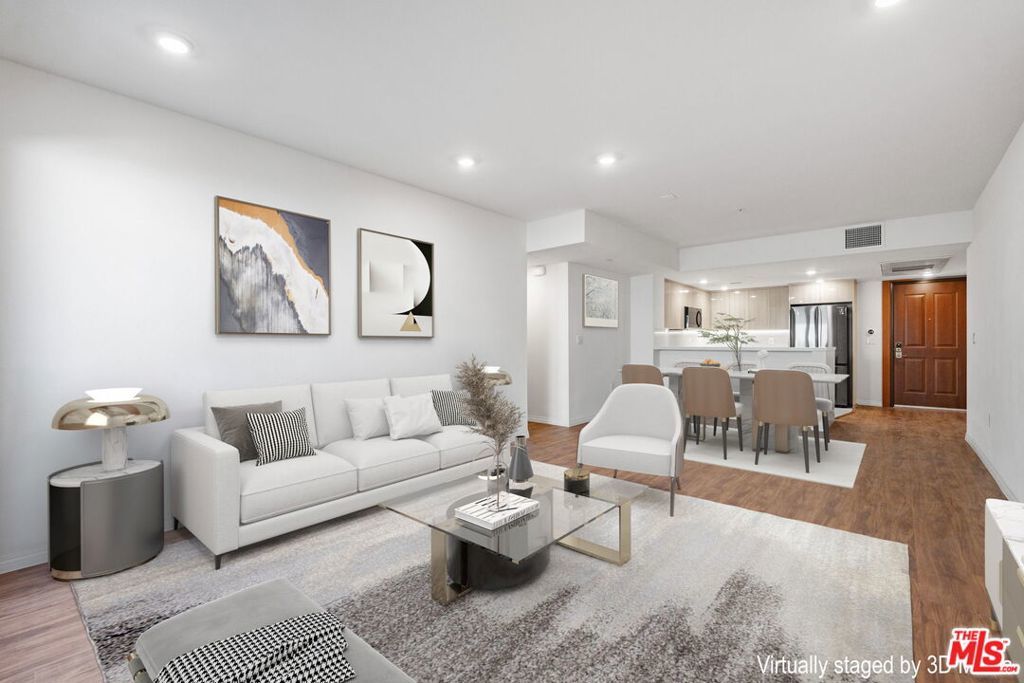 Photo of Listing #25518377