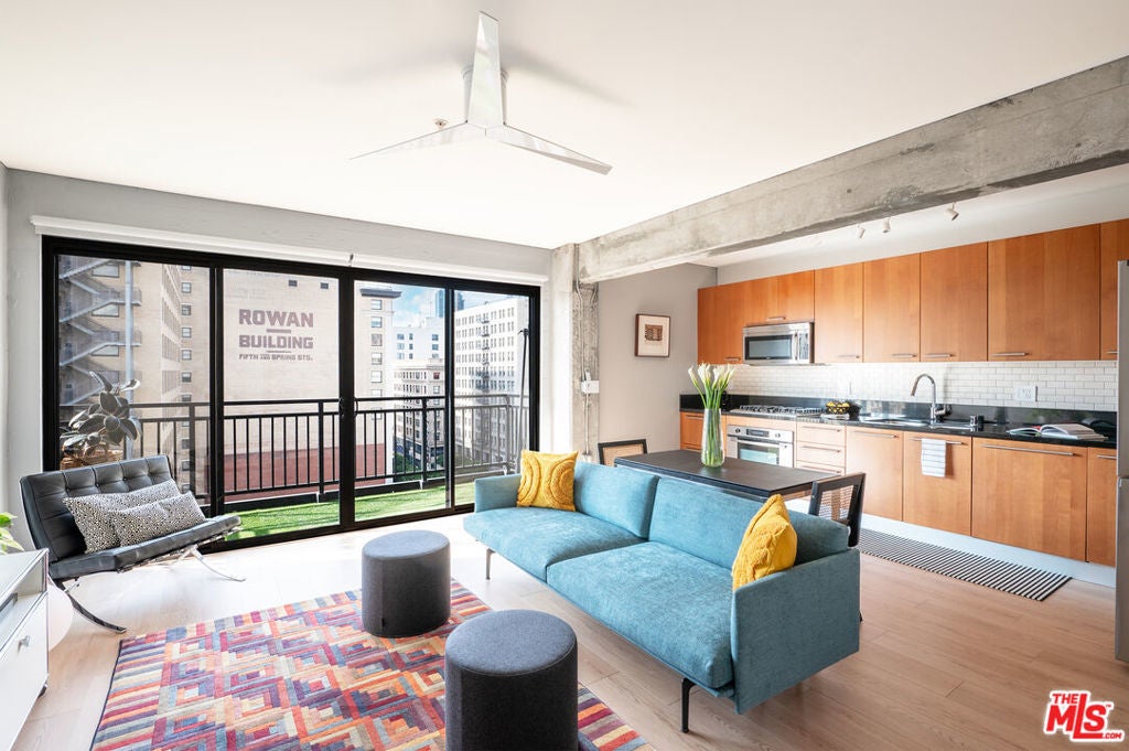 Photo of Listing #25518443