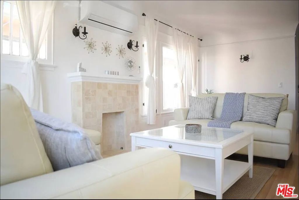 Photo of Listing #25519389