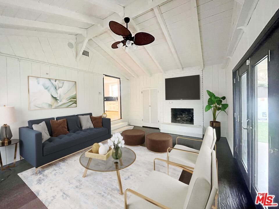 Photo of Listing #25519461