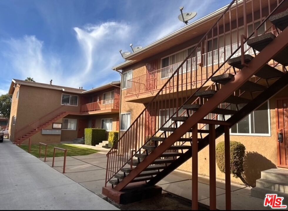 Photo of Listing #25519713