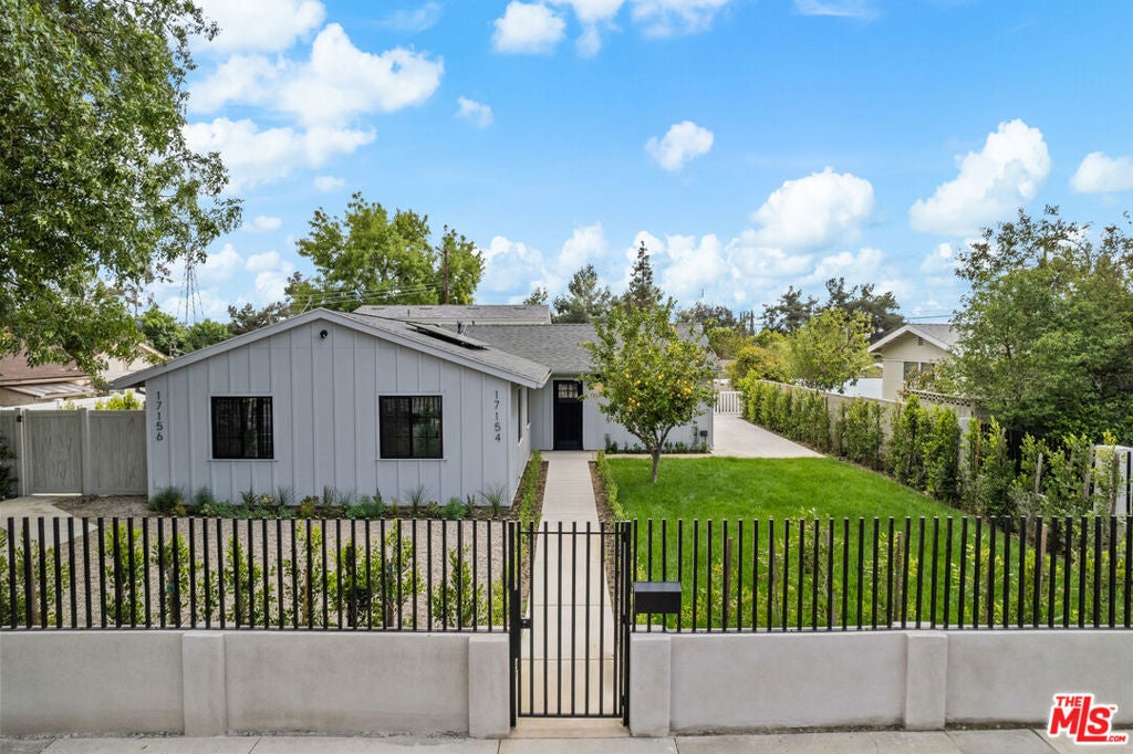 Photo of Listing #25519807