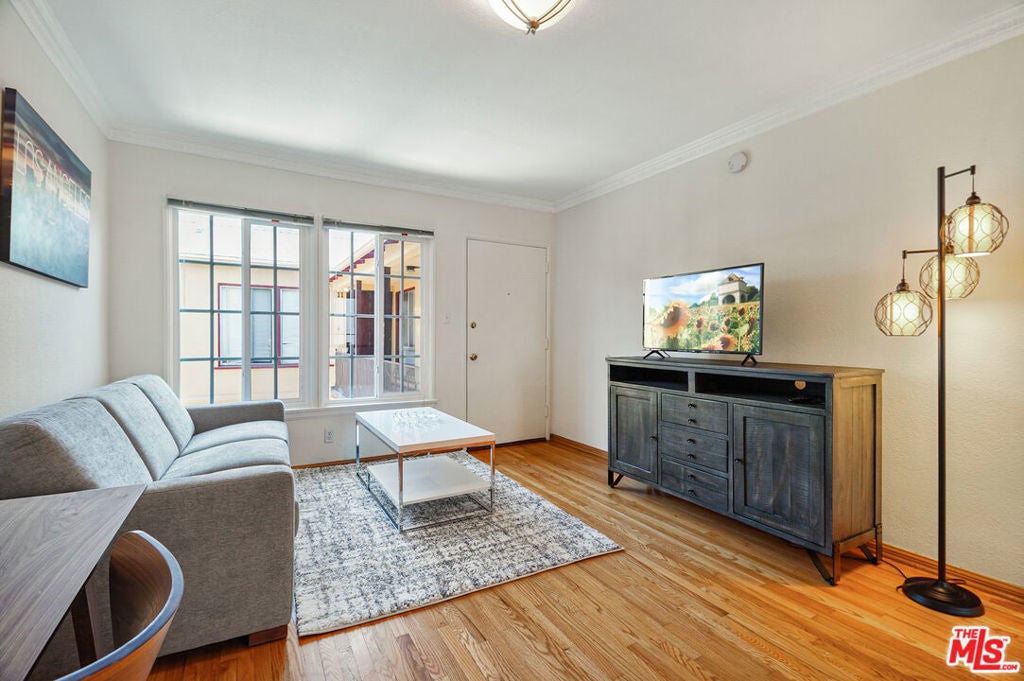 Photo of Listing #25519937