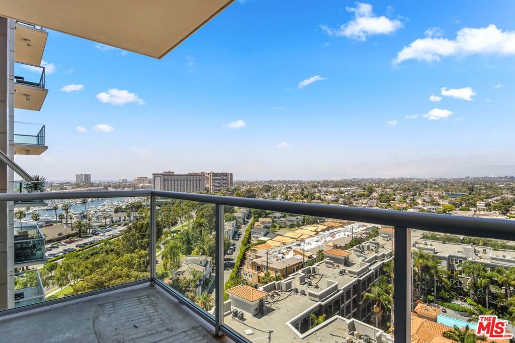 Photo of Listing #25520231