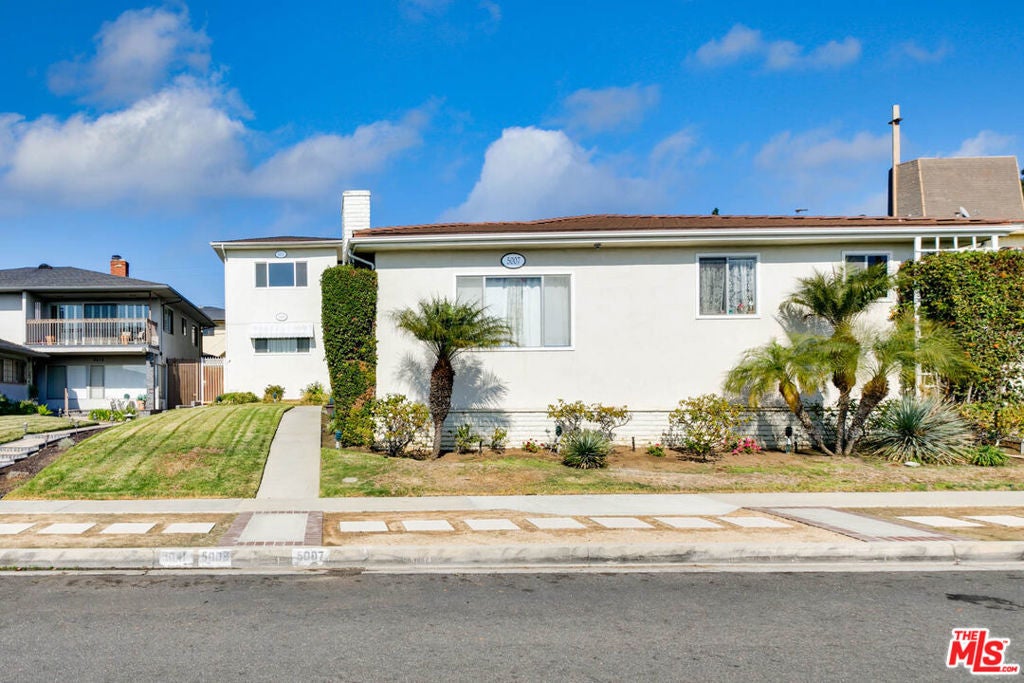 Photo of Listing #25520337