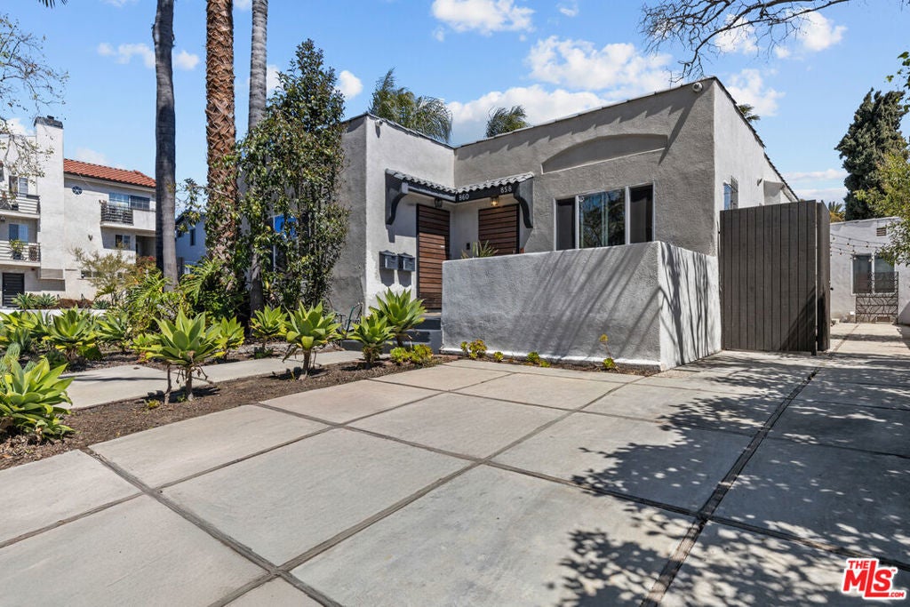 Photo of Listing #25519961