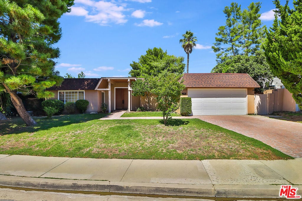 Photo of Listing #25520559