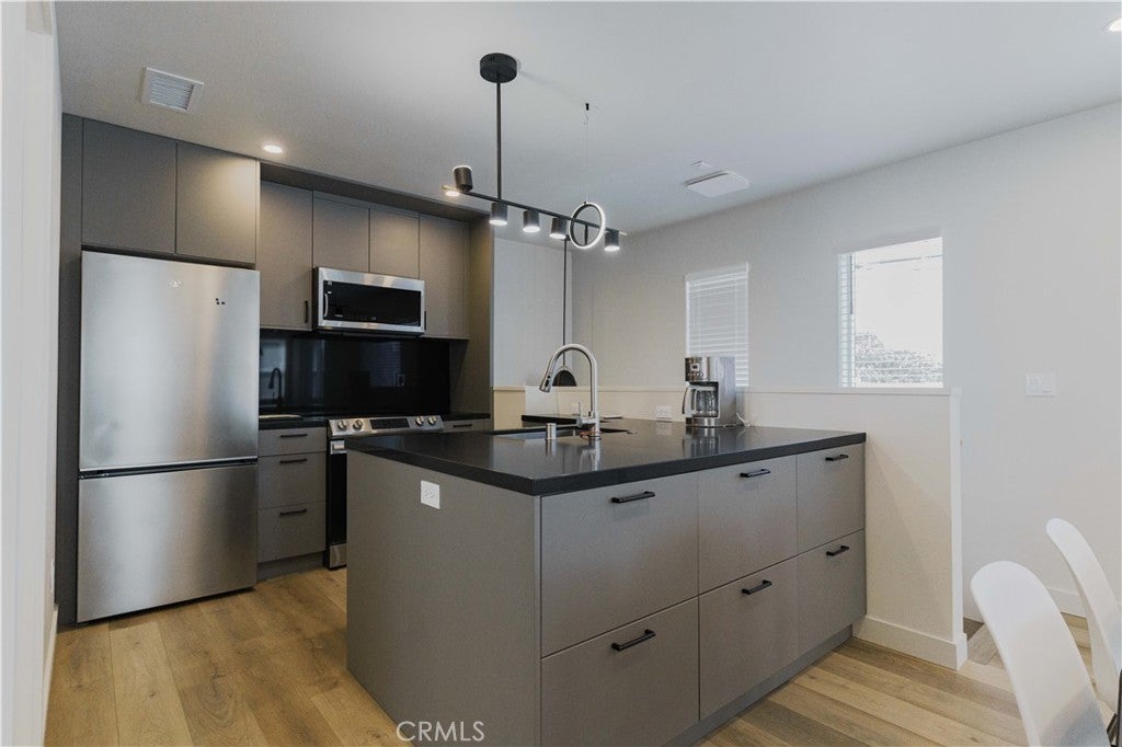 Photo of Listing #SB25073482