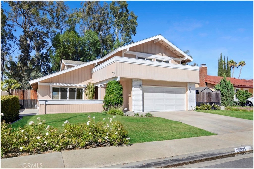 Photo of Listing #OC25073228