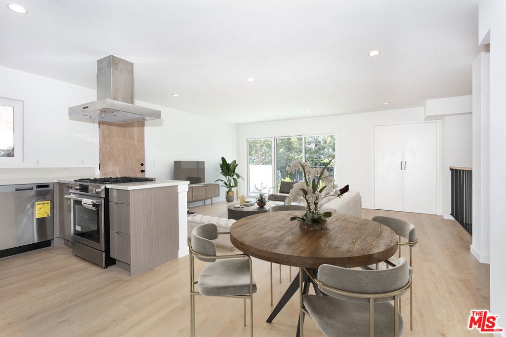 Photo of Listing #25521107