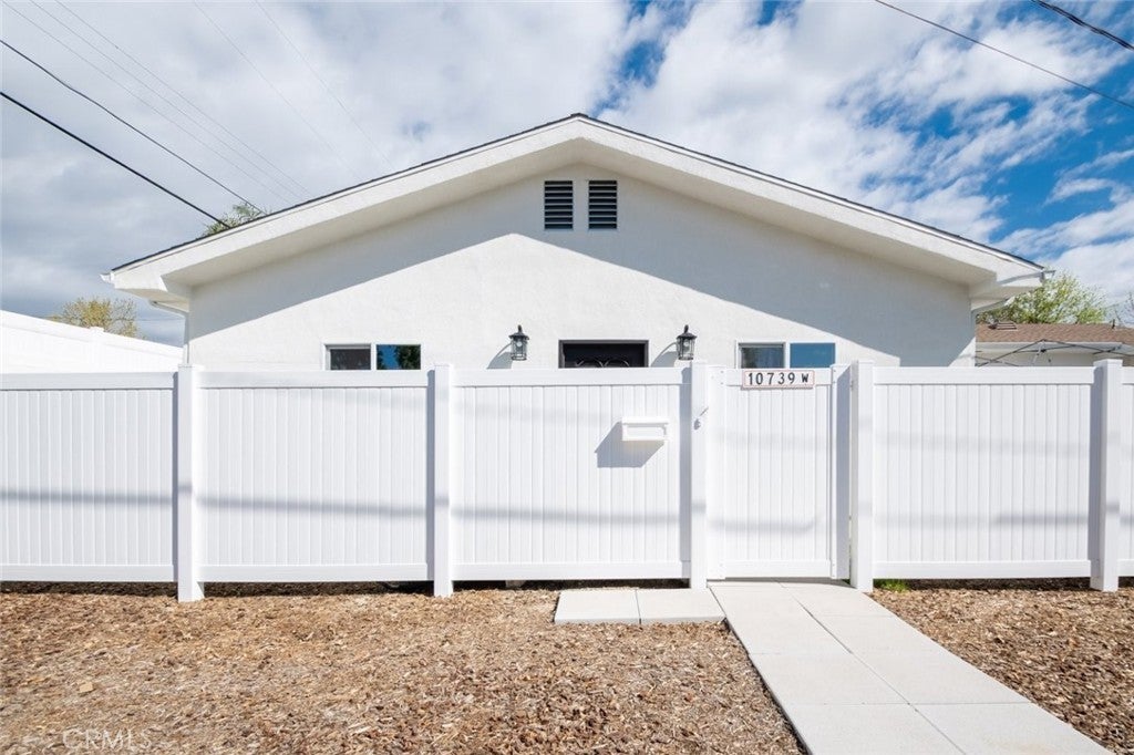 Photo of Listing #SR25074131