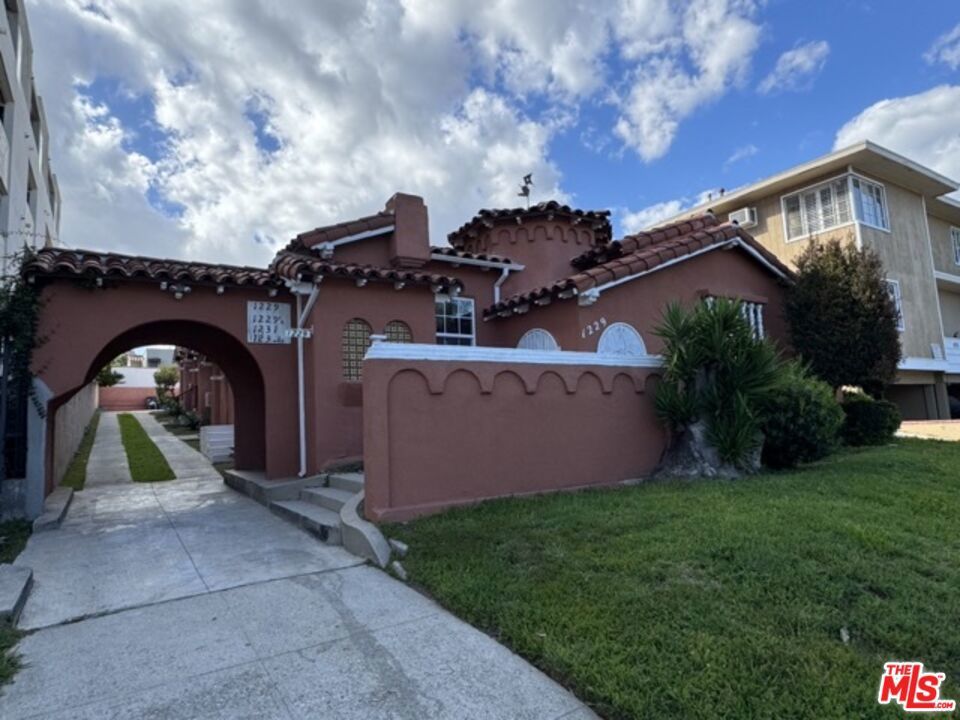 Photo of Listing #25521373