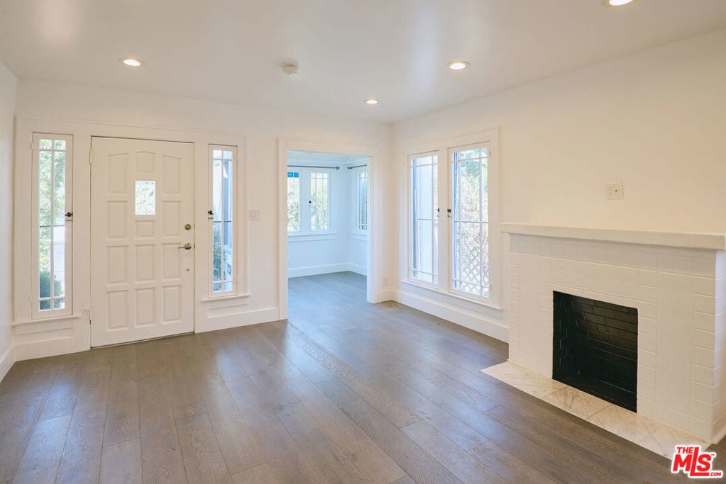 Photo of Listing #25515957