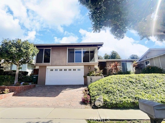 Photo of Listing #PV25074867