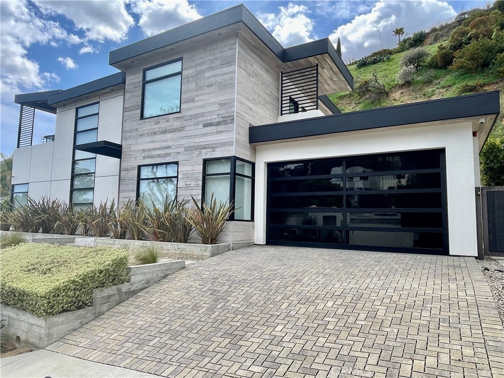 Photo of Listing #AR25075282