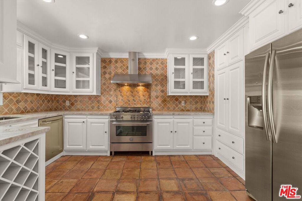 Photo of Listing #25522299