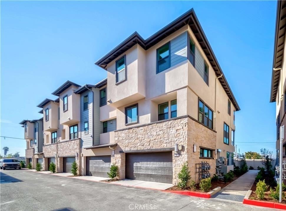 Photo of Listing #PW25076573