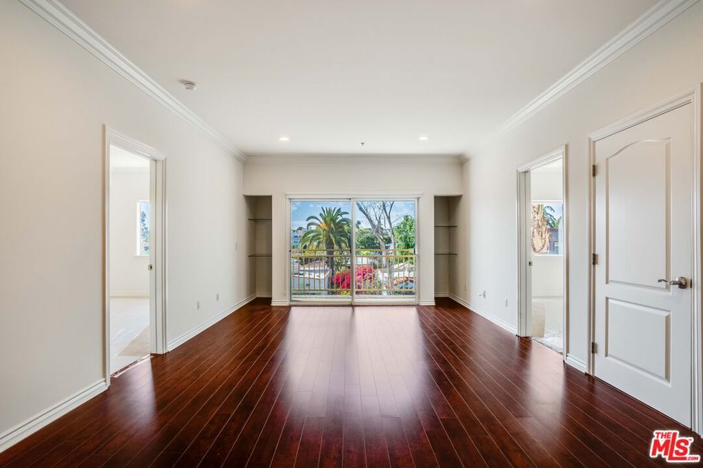 Photo of Listing #25522937