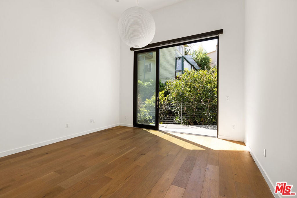 Photo of Listing #25522983