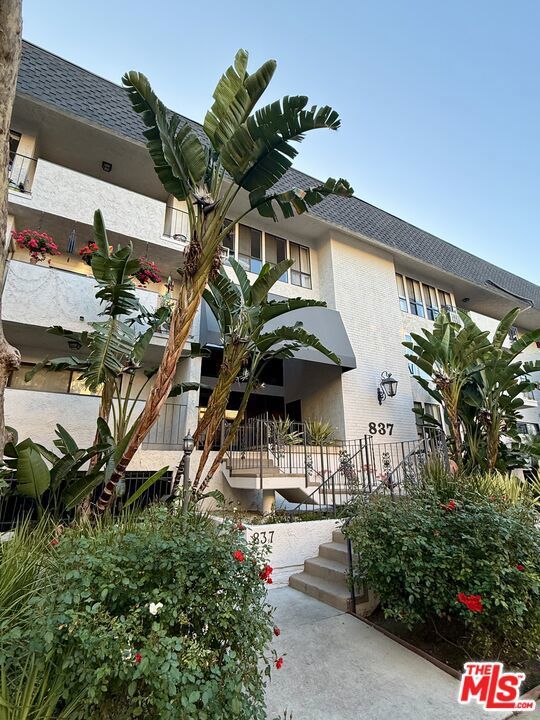 Photo of Listing #25523113