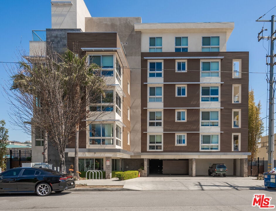 Photo of Listing #25523239