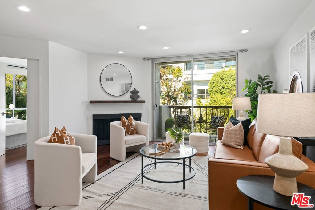 Photo of Listing #25523129