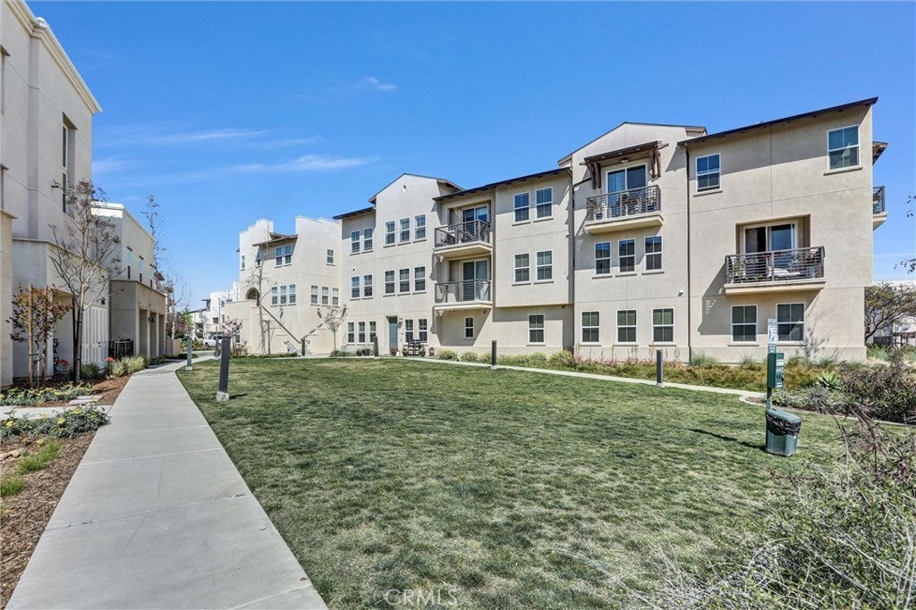 Photo of Listing #SR25078163