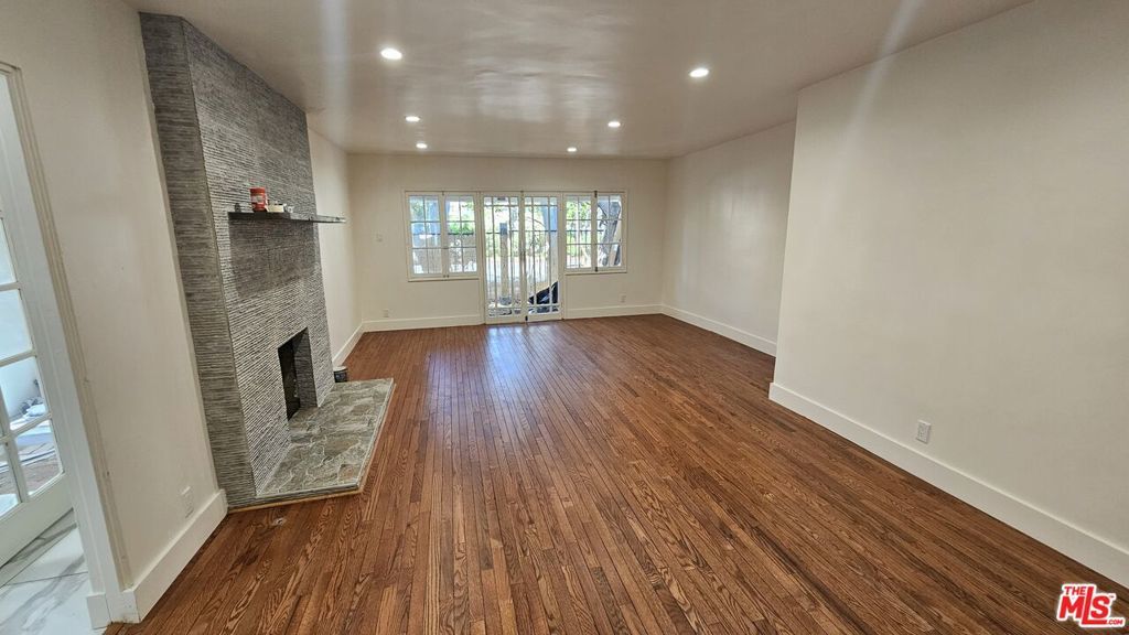 Photo of Listing #25524019