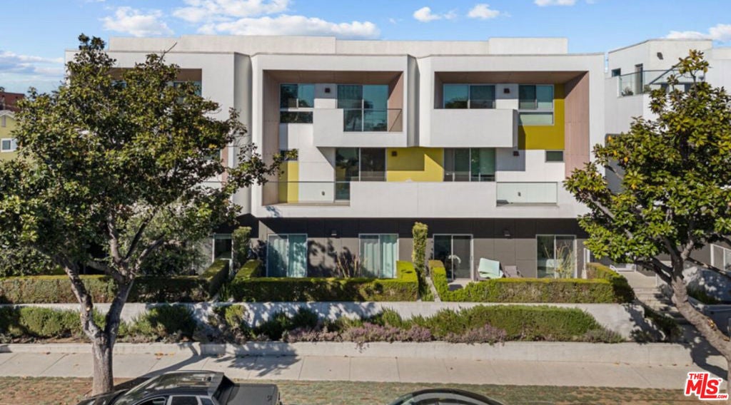 Photo of Listing #25524175