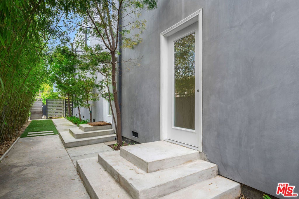 Photo of Listing #25524165