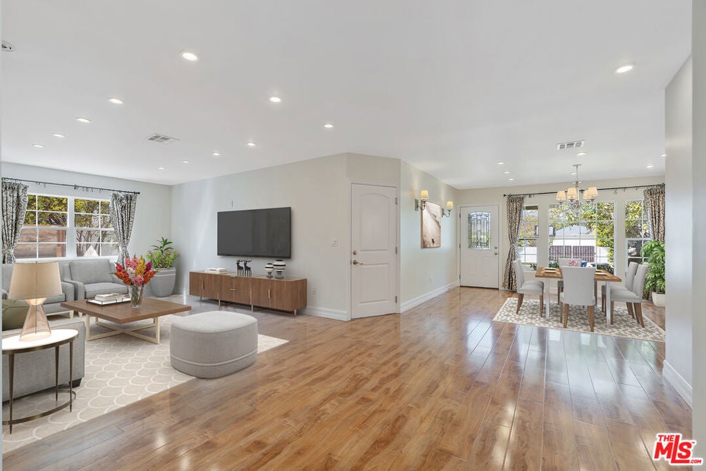 Photo of Listing #25524253