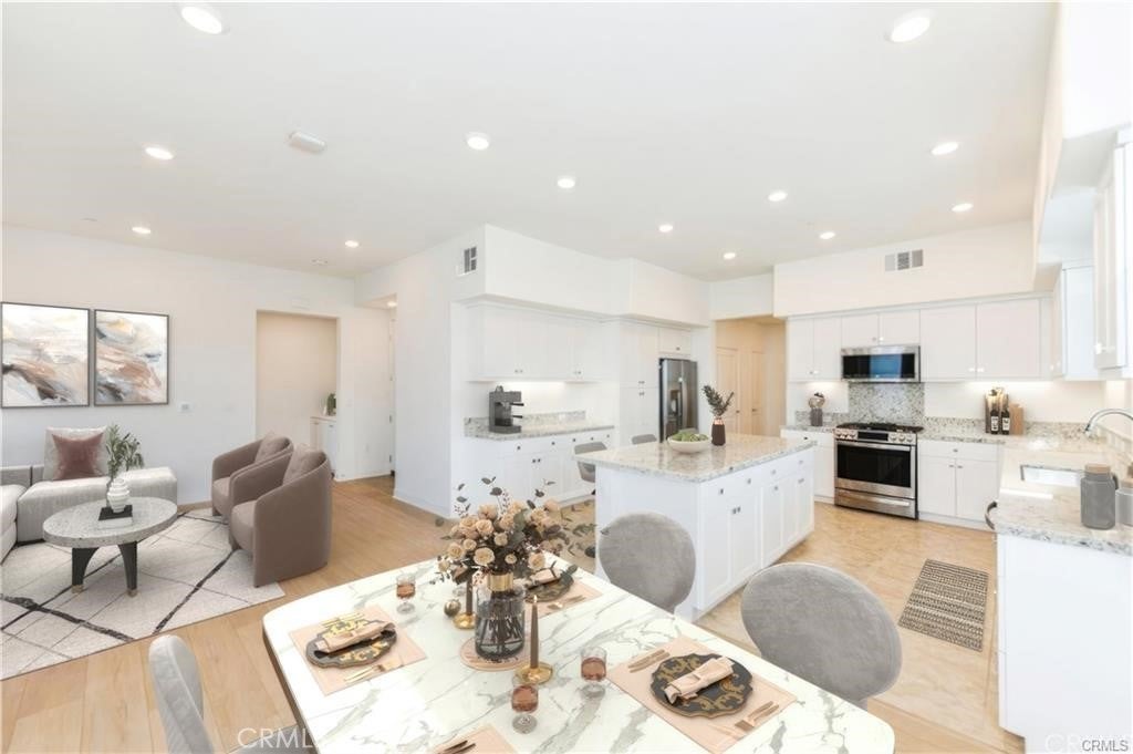 Photo of Listing #OC25080969