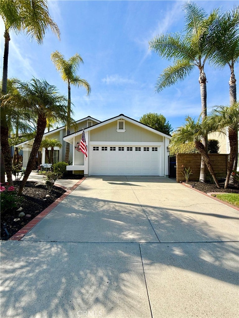 Photo of Listing #OC25081189