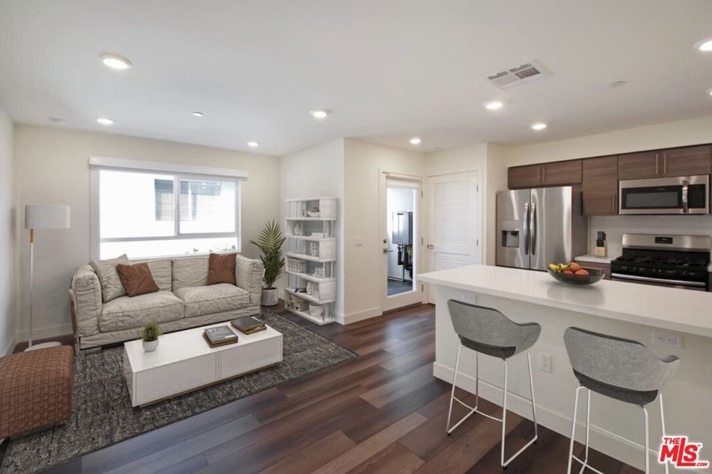 Photo of Listing #25525011