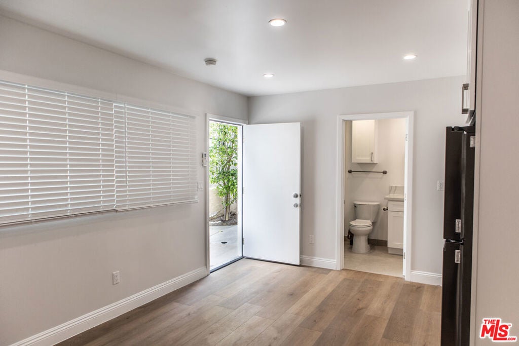 Photo of Listing #25525813