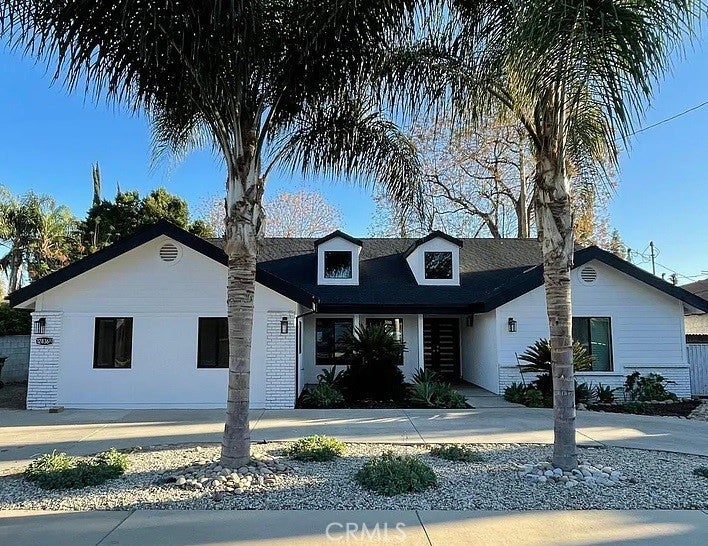 Photo of Listing #SR25082420