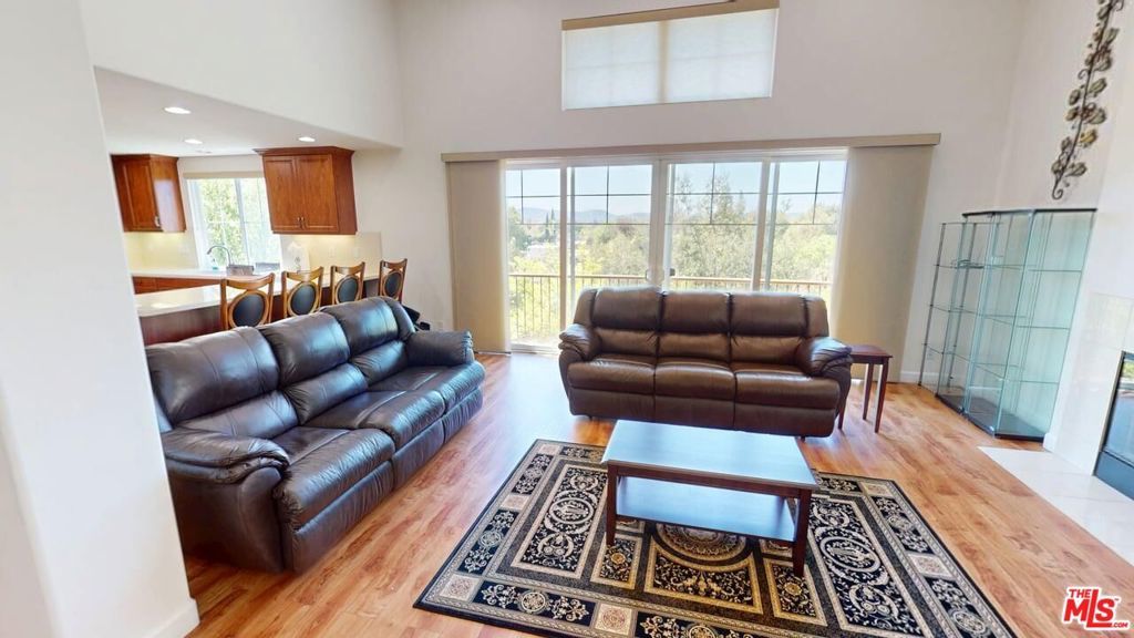 Photo of Listing #25525381