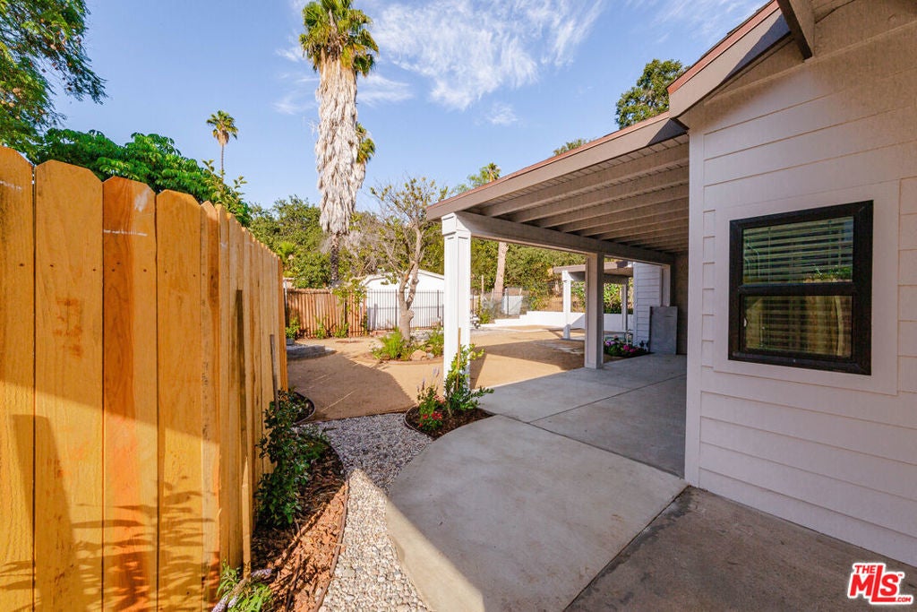 Photo of Listing #25525875