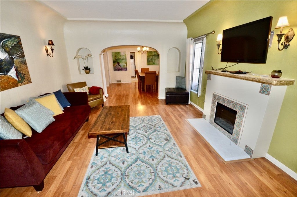 Photo of Listing #LG25083329