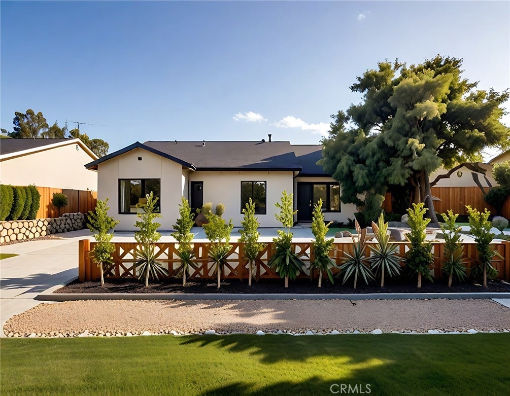 Photo of Listing #SR25084067